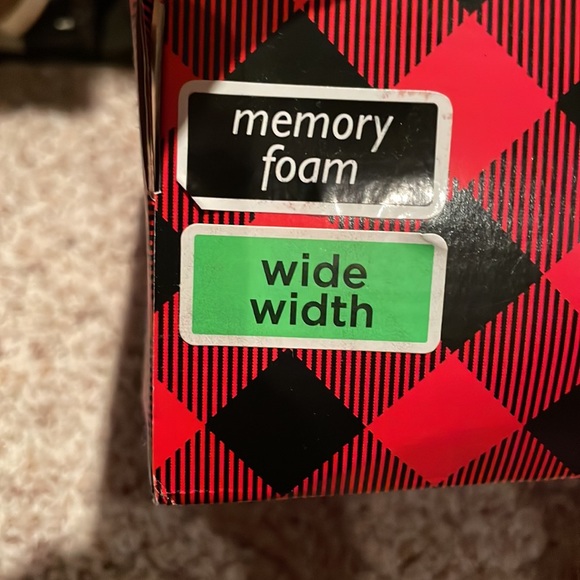 Arizona Booties memory foam wide width 8.5w Cognac color new in box - Picture 6 of 6